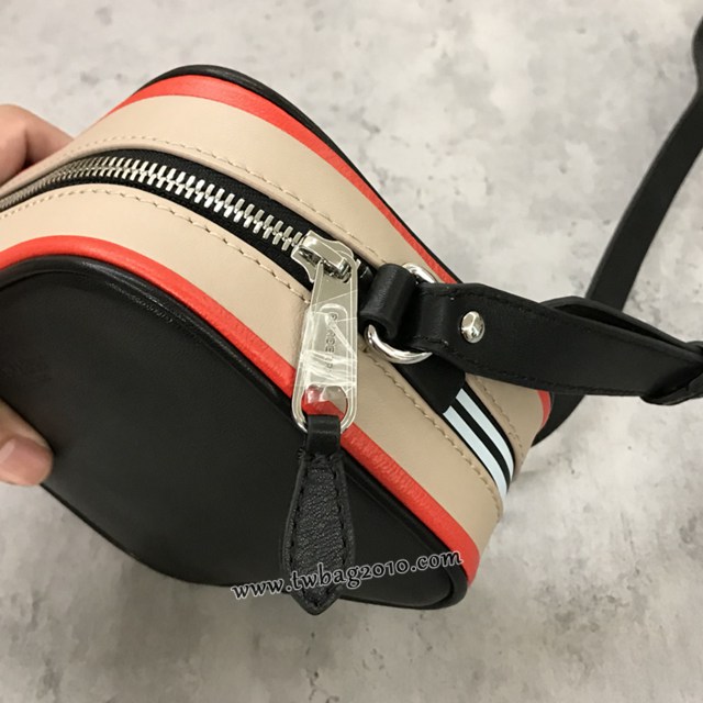 Burberry專門店新款男女斜背包 巴寶莉條紋印花小號肩背包 yxb1032